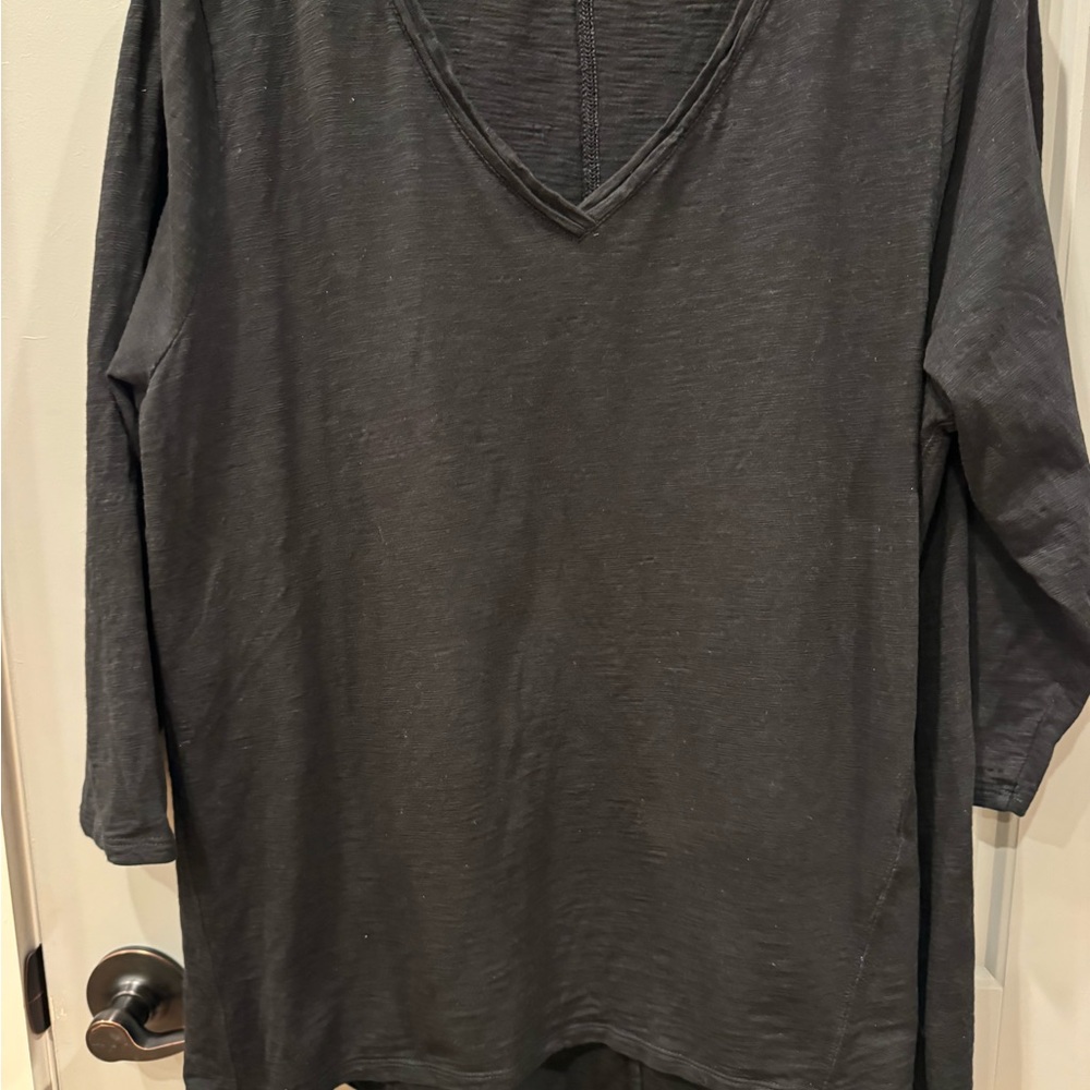 Chicos Long Sleeve V-Neck Black Tee Size 3 or XL